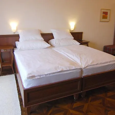 Sheylys 3* Trnava